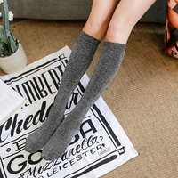 Chaussettes Hautes Mi-Mollet Brillantes Fines Gris et Blanc Pailleté Tendance en Gros pour Femme