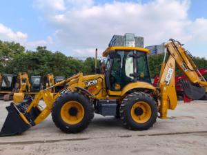 Chargeuse-pelleteuse Caterpillar CAT 420F d'occasion en bon état de marche, 4 roues motrices, moteur CAT d'origine - Product Image 1