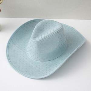 Sombrero Vaquero Occidental con Diamantes Completos en Color Sólido para Hombres y Mujeres - Product Image 3