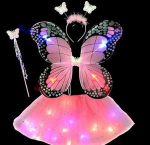 Le ragazze dei bambini hanno portato le <span class=keywords><strong>ali</strong></span> di farfalla illuminate con la gonna di tutù le <span class=keywords><strong>ali</strong></span> di <span class=keywords><strong>fata</strong></span> dell'angelo Costume Set di oggetti di scena delle <span class=keywords><strong>ali</strong></span> luminose - Product Image 3