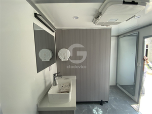 Unité de salle de bain mobile de luxe moderne avec douche et toilettes, remorque sanitaire portable pour camping en plein air, école, parc - À vendre - Product Image 3