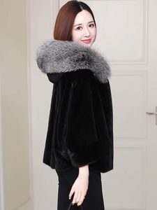 Elegante Giacca Corta da <span class=keywords><strong>Donna</strong></span> in Vera Pelliccia di <span class=keywords><strong>Visone</strong></span> Blu Navy con Cappuccio, Calda e Casual per l'Inverno, con Chiusura a Cerniera - Product Image 2