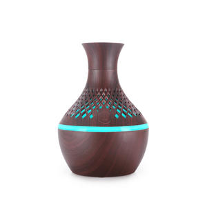Diffuseur d'arômes sept couleurs 300 ml, mini humidificateur de bureau avec USB pour la maison et la chambre - Product Image 4