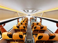 Autocar de luxe Tenglong avec toilettes et réfrigérateur, 51 places, bus diesel neuf pour les voyages et les trajets domicile-travail