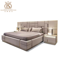 Lit double king size en cuir de luxe sur mesure BS, grande tête de lit, mobilier de chambre moderne, ensemble de lit pour villas