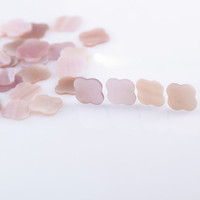 Prix de gros d'usine vadrouille rose trèfles à quatre feuilles coquille rose naturelle nacre trèfle perle pierre pour la fabrication de bijoux