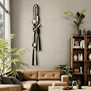 Tapisserie murale en macramé artisanale noire et blanche avec nœuds et pompons, décoration artistique pour la maison, idéale pour la salle à manger - Product Image 6