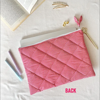 Pochette d'ordinateur brodée à motifs floraux matelassés personnalisée pour ordinateur portable Sac pour ordinateur portable à fermeture éclair