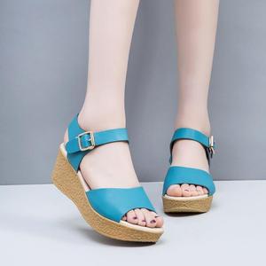 Sandales à talons mi-hauts pour femmes, taille 33-42, chaussures d'été à plateforme compensée, semelle souple, style infirmière, maternité, blanc cassé - Product Image 3