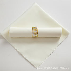 <span class=keywords><strong>Hotel</strong></span> moderno nórdico forma cuadrada blanco grueso plegable <span class=keywords><strong>boca</strong></span> mantel <span class=keywords><strong>boca</strong></span> toallita paño occidental restaurante servilleta paño - Product Image 3