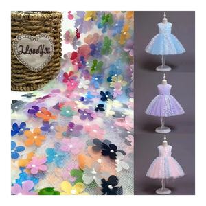 Tự Làm Cô Gái Bên Màu Sắc Mới Ưa Thích Hoa Lưới Vải Tuyn Hoa 100Polyester 3D Laser Thêu Màu Ren Lưới Váy Trẻ Em Vải - Product Image 1