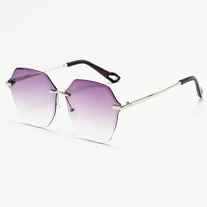 Sunglasses Women Metal <b>Frame</b> UV400 Protection Gradient Lens Type 3 Sunshades Grayish <b>Pink</b> Purple Gray Black Silver <b>Frame</b> - Product Image 2