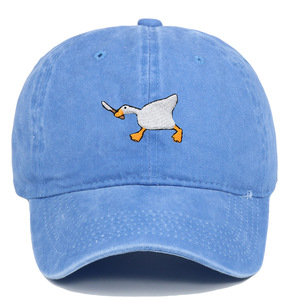 Nueva Gorra de Béisbol de 6 Paneles de PVC con Diseño de Cuchillo Mordedor y Ganso Blanco, con Bordado Divertido, Moderna y Versátil para Hombres y Mujeres - Product Image 5
