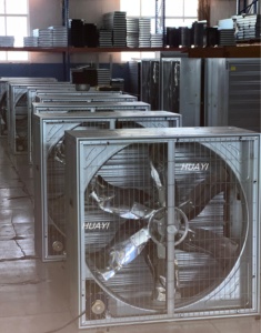 Ventilador de Refrigeración para Aves de Corral de 1380 mm (54 Pulgadas), Venta Directa de Fábrica, Ventilador para Granjas Avícolas/Invernaderos, Ventilador Industrial de Empuje y Tracción - Product Image 3