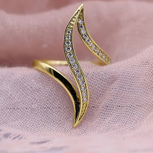 Anello dal Design Lineare, Stile Moderno e Creativo per Donne - Product Image 2