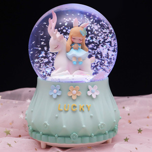 Caja Musical con Globo de Nieve de Bailarina y Cisne, Adorno Giratorio con Luces de Ensueño, Regalo de Cumpleaños Estilo Princesa - Product Image 1
