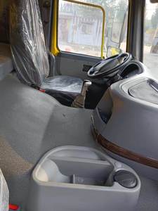 Camion à benne basculante 375 CV Euro3 HOWO 40 tonnes d'occasion Moteur Weichai 8x4 Diesel Camion lourd Transmission automatique Direction gauche Euro 4 - Product Image 4