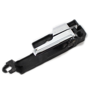 Poignée de porte avant droite Ford Mondeo 6E5Z-5422600-AA Pièce de rechange en plastique - Product Image 1