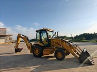 388T Backhoe Loader Multifungsi dengan Lengan Penggali Geser Hidrolik & Sistem Stabilisasi Kendaraan