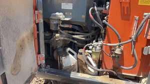 Mini-excavatrice sur chenilles Hitachi ZX60 d'occasion de 6 tonnes, modèle Zaxis ZX60U, pelle hydraulique, modèle 2023, certifiée, avec pompe, roulement et engrenage, fabriquée au Japon - Product Image 3
