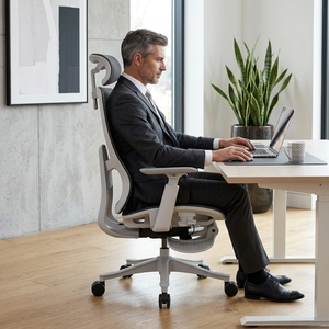 Chaise de Direction Ergonomique Moderne de Luxe en Maille Rembourrée, Mobilier de Bureau à Domicile, Chaise Pivotante Réglable pour Dirigeant, Robuste - Product Image 3