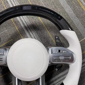 El volante de estilo deportivo con LED de fibra de carbono es adecuado para <span class=keywords><strong>Mercedes</strong></span>-<span class=keywords><strong>Benz</strong></span> CLS GLE W213 W238 W205 W222 W463 W167 C260 <span class=keywords><strong>C300</strong></span> - Product Image 5