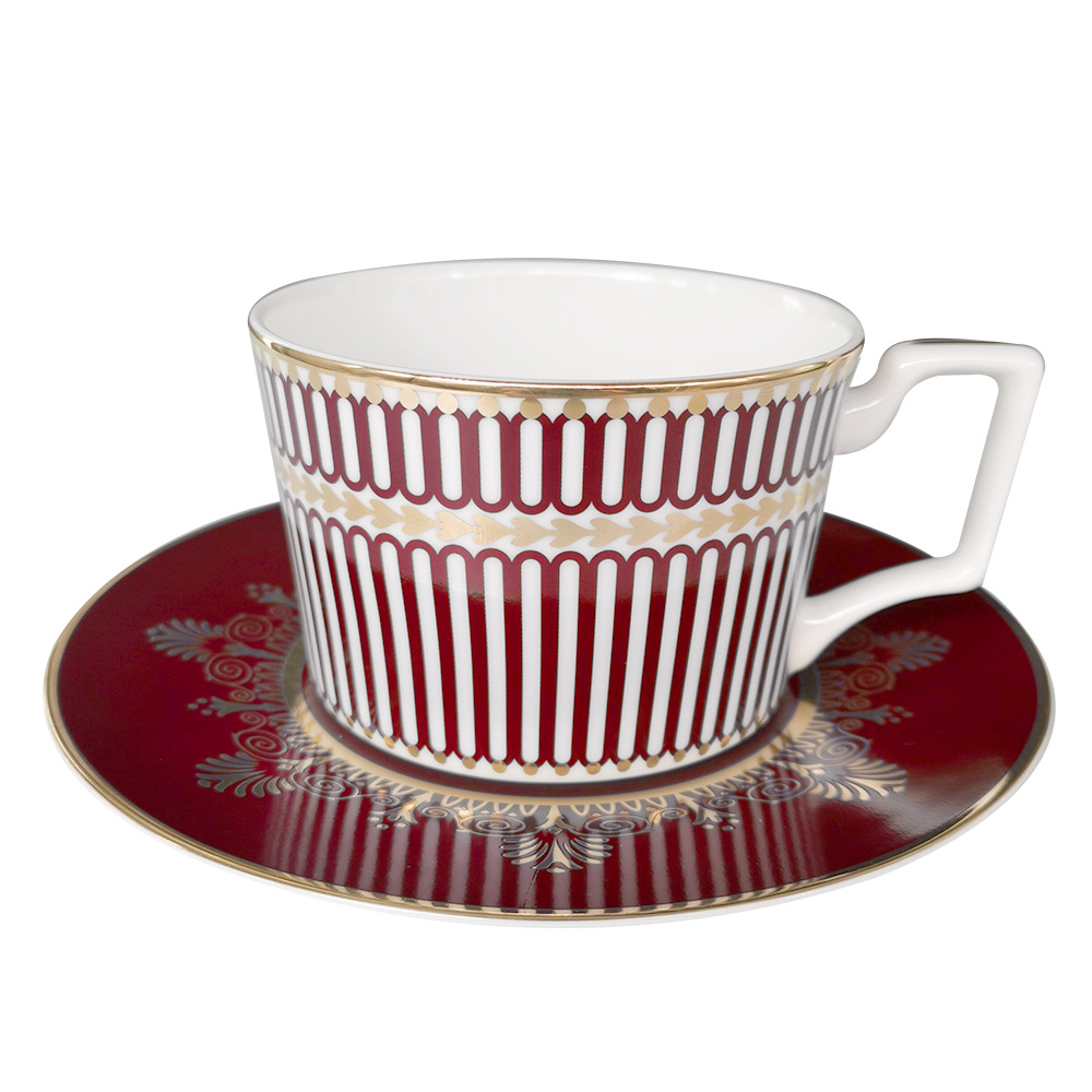 Tasse et soucoupe