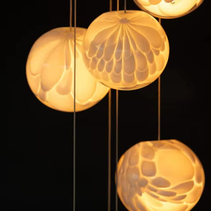 Lustre en verre fait à la main Design moderne et créatif de plumes pour <span class=keywords><strong>Restaurant</strong></span> Villa Duplex Escalier suspendu au milieu - Product Image 1