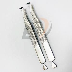Pince à épiler d'extension de cils en acier inoxydable japonais avec volume de botte avec design en forme de cœur avec poignée en diamant cils pointus durables - Product Image 6
