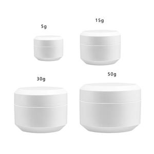 Pots de crème rechargeables adaptés aux voyages 5g 15g 30g 50g emballage cosmétique en plastique noir mat blanc brillant pour masques faciaux shampooing - Product Image 6