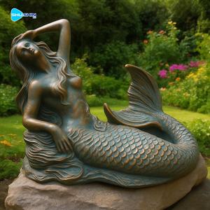 Fuente de Agua de Jardín al Aire Libre con Diseño de Sirena de Bronce y Hoja de Loto, Artículos de Tamaño Real, Se Pueden Personalizar - Product Image 4