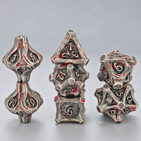 Jeu de dés en métal argenté et rouge, polyédriques à bords tranchants, pour RPG et jeux de société, D4 D6 D8 D10 D12 D20, motif branche de forêt