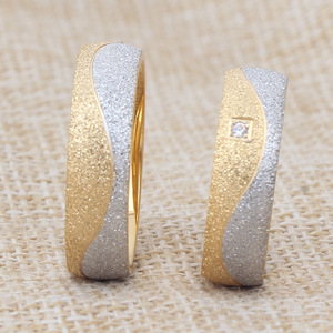 Bagues de couple en acier inoxydable bicolore avec diamants de 6 mm pour femmes, bijoux cadeau - Product Image 4