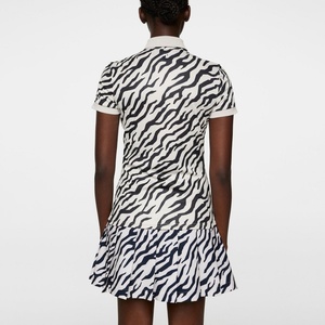 Polos y Faldas Deportivas de Alta Calidad para Mujer con Estampado Animal y Logotipo Personalizado, Ropa de Golf con Logotipo Personalizado - Product Image 3