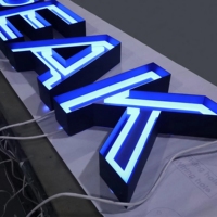 Letrero Publicitario Acrílico Curvo LED 3D Personalizado para Interiores/Exteriores, para Fachada de Tienda y Decoración de Automóviles, Resistente al Agua IP65