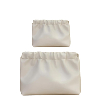 Sac de voyage cosmétique pour femme avec logo personnalisé, fermeture éclair, grande capacité, en tissu PU doux et pelucheux, pour le rangement du maquillage et des rouges à lèvres