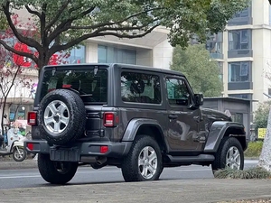 Personalización Interior para Wrangler 2.0T SUV 2021 <span class=keywords><strong>2022</strong></span> 2023, Gasolina, Dos Puertas, Tracción en las Cuatro Ruedas, Techo Panorámico, Cuero Oscuro - Product Image 5