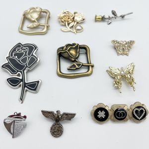 バッジステンレス鋼ピンメタルパーソナライズされたパターン中空ピンカスタムロゴメタル服ブローチハットピン - Product Image 5