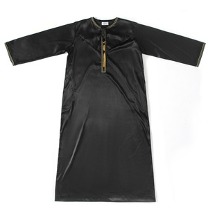 Abaya de Talla Grande al por Mayor para el Mercado de Dubái - Túnica Árabe de Manga Larga con Adorno de Borlas de Poliéster, Talla Grande - Product Image 5