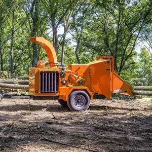 Trituradora de ramas de árboles de biomasa Máquina trituradora de madera diésel móvil Máquina trituradora
