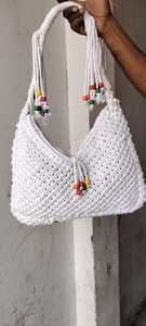 Bolso de Hombro Tipo Tote de Ganchillo Bohemio Blanco Tejido con Borlas y Correa Única, Ligero, para Uso Diario, Playa o Viajes, para Mujer - Product Image 6