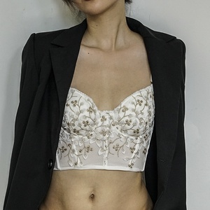 Migliore vendita Set di Lingerie di lusso in pizzo stile corte francese <span class=keywords><strong>grandi</strong></span> <span class=keywords><strong>seni</strong></span> mostra piccolo reggiseno interno Sexy ricamato reggiseno stile Sling reggiseno - Product Image 2