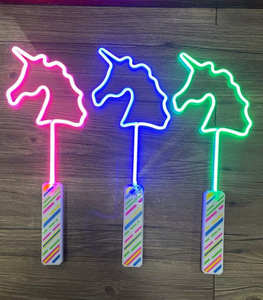 Baguette magique LED féérique, bâton lumineux en forme de cœur néon, lumière de fête de mariage de Pâques de remise de diplôme, bâton étoile, jouets pour enfants, cadeaux de Noël - Product Image 4