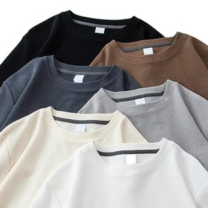 T-shirt à manches longues en tricot gaufré personnalisé en gros pour hommes, tissu en viscose de bambou durable - Product Image 3