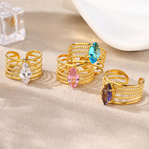 Bague de cocktail ajustable en acier inoxydable 316, finition or 18 carats PVD, style vintage ajouré gravé, ornée de zircon taille marquise - Product Image 2