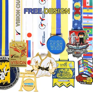 Manufacture Wholesale Gold Silver Medals Sports Metal Custom Zinc Alloy Metal 3D Award Football Soccer Medal With Ribbon