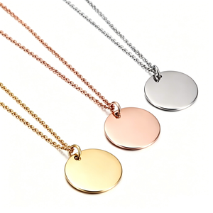 Collar Redondo de Acero Inoxidable Chapado en Oro con Letra, Estilo Minimalista, Grabado Láser con Nombre <span class=keywords><strong>y</strong></span> Cadena de Eslabones <span class=keywords><strong>para</strong></span> Aniversario - Product Image 1