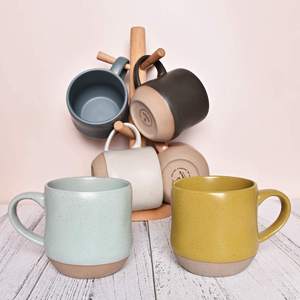 Meilleure tasse MOM Ever, tasse à café en céramique avec base en pierre de céramique de couleur blanc cassé - Product Image 5