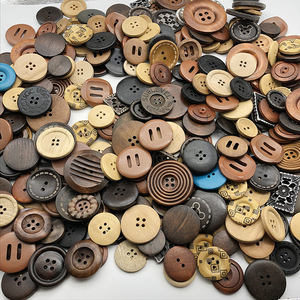 Bán Buôn 1 Kg Diy Mix Nhựa Nút Gỗ Hàng Thủ Công Trang Trí Nút May Với Màu Sắc Khác Nhau - Product Image 6