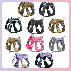 クラシック調節可能な犬用ハーネスとリーシュ襟セットプレミアム犬用ペット用リーシュレターパッチ付きハーネス - Product Image 4